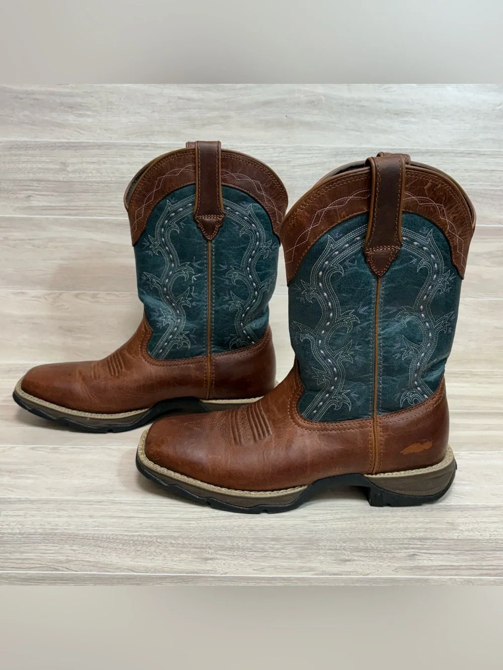 Durango Women's Lady Rebel Brown and Teal 10